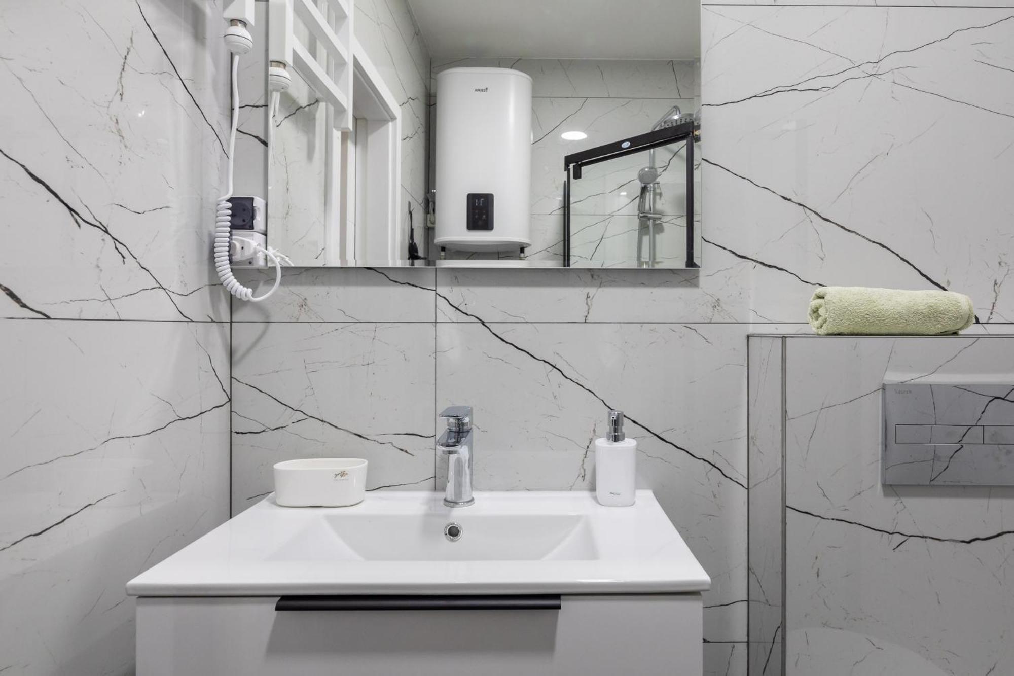 Appartement Downtown Deluxe à Omiš Extérieur photo